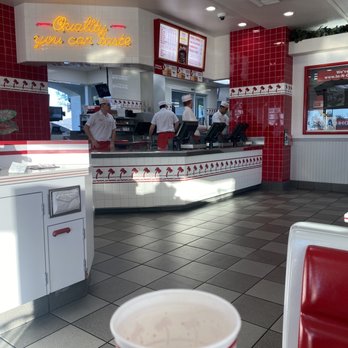 In-N-Out Burger - Inside - Burgers Near Me - Poway, California