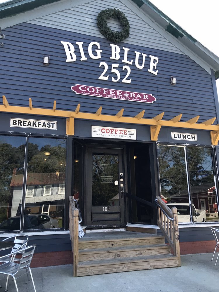 BIG BLUE 252 COFFEE BAR Updated August 2024 109 E Main St, Creswell