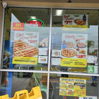 Piara Pizza - Window ads - Pizza Near Me - Arleta, California Piara Pizza - Window ads - Pizza Near Me - Arleta, California
