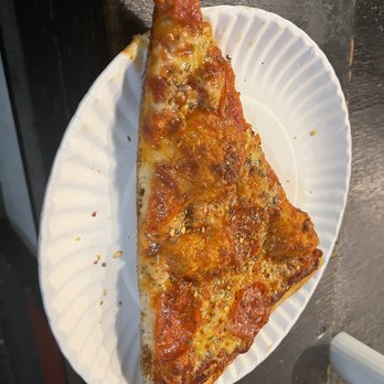 Midtown Pizza - Pepperoni please! Better than I've had in a long while in this town. - Pizza Near Me - Gainesville, Florida Midtown Pizza - Pepperoni please! Better than I've had in a long while in this town. - Pizza Near Me - Gainesville, Florida