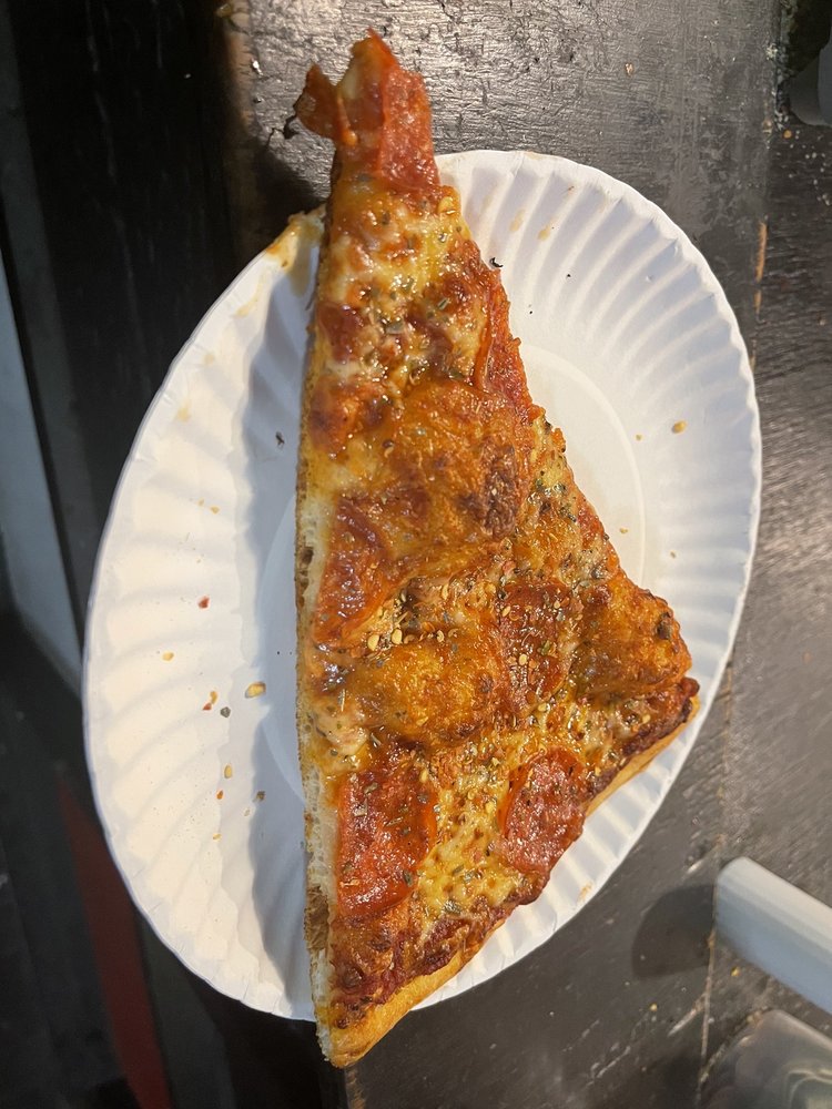 MIDTOWN PIZZA Updated August 2024 1702 W University Ave