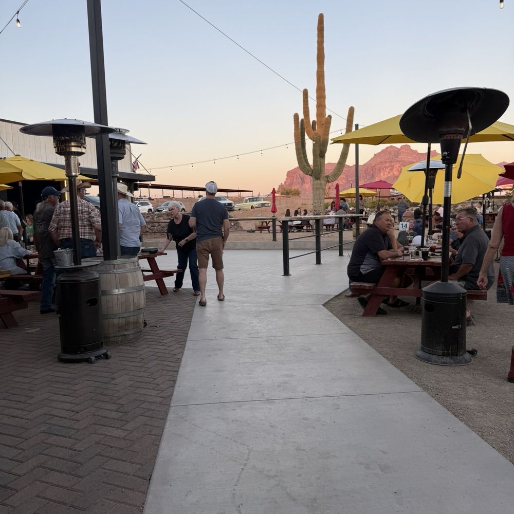 Dutchman's Country BBQ - Barbeque Near Me - Apache Junction, Arizona