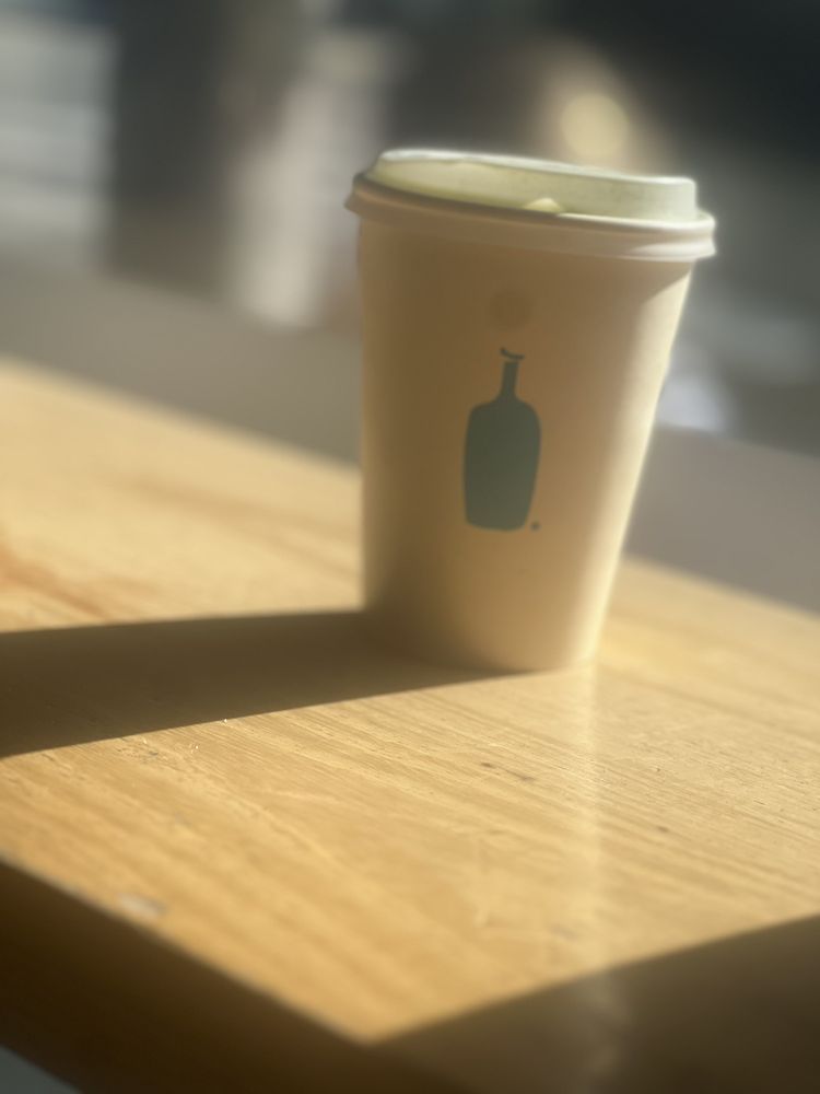 Blue Bottle Coffee Beverly Grove, Los Angeles Roadtrippers