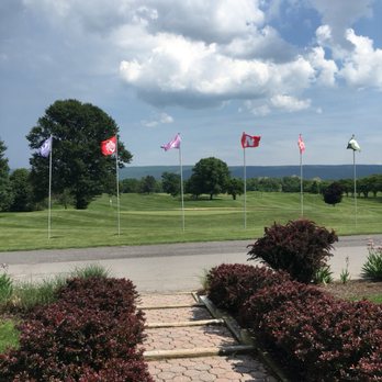 Penn State Golf Courses - Hole #18 of the Blue Course - Golf Near Me - State College, Pennsylvania Penn State Golf Courses - Hole #18 of the Blue Course - Golf Near Me - State College, Pennsylvania