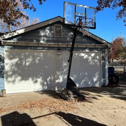 Boss Garage Doors Inc - Garage door replacement