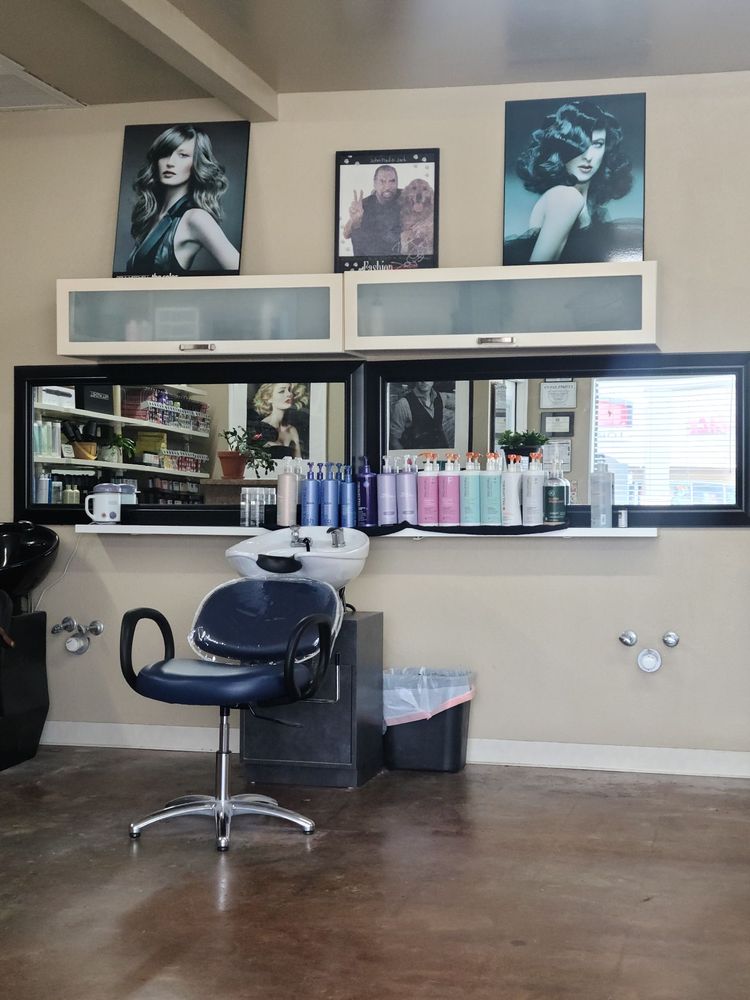 Hair Haven Salon & Spa Logo