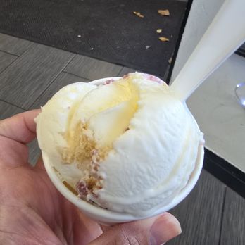 What's the Scoop - Ice Cream & Frozen Yogurt Near Me - Metuchen, New Jersey What's the Scoop - Ice Cream & Frozen Yogurt Near Me - Metuchen, New Jersey