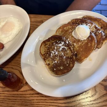 Cracker Barrel Old Country Store - Momma's French Toast Breakfast - Breakfast & Brunch Near Me - Calera, Alabama