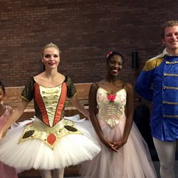 Sangre de Cristo Arts Center - We meet the dancers afterwards.