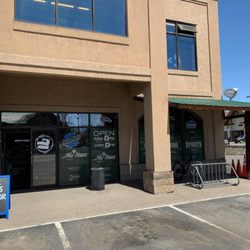 Ski Haus Liquor - Exterior store front with plenty of free parking