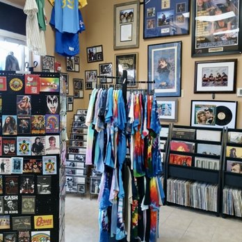 DD Collectables - T-Shirts, Magnets, Records, oh my! - Hobby Shops Near Me - Madeira Beach, Florida DD Collectables - T-Shirts, Magnets, Records, oh my! - Hobby Shops Near Me - Madeira Beach, Florida