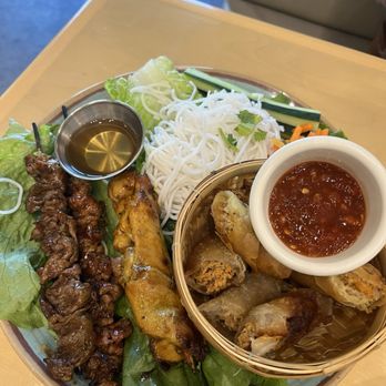 Pho Tre Bien Noodle Bar - Saigon Street Platter - Vietnamese Near Me - El Paso, Texas