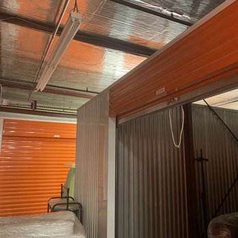 Public Storage - Light blown the entire time, the unit was completely dark when visiting. - Self Storage Near Me - Crestwood, Missouri