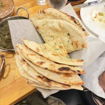Tandoori Flame - Garlic Naan - Indian Near Me - Modesto, California Tandoori Flame - Garlic Naan - Indian Near Me - Modesto, California