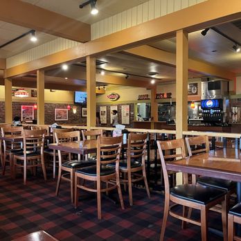Shakey's Pizza Parlor - Inside Shakey's pizza - Pizza Near Me - Oroville, California Shakey's Pizza Parlor - Inside Shakey's pizza - Pizza Near Me - Oroville, California