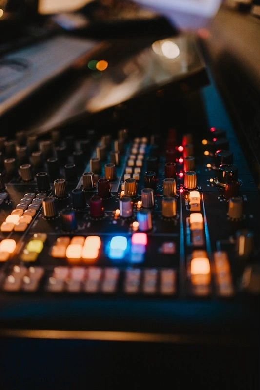 ARCH AUDIO RECORDING STUDIO Updated October 2024 49 Photos 3917 Volunteer Dr, Chattanooga