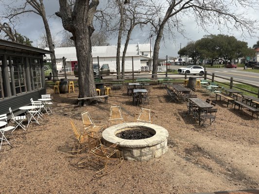 Round Top Brewing & Kitchen by null