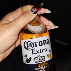 Snob nails - Photo-ready nails!