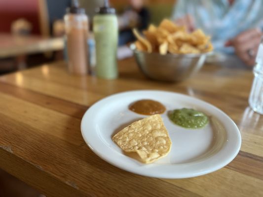 Gallo Blanco by null