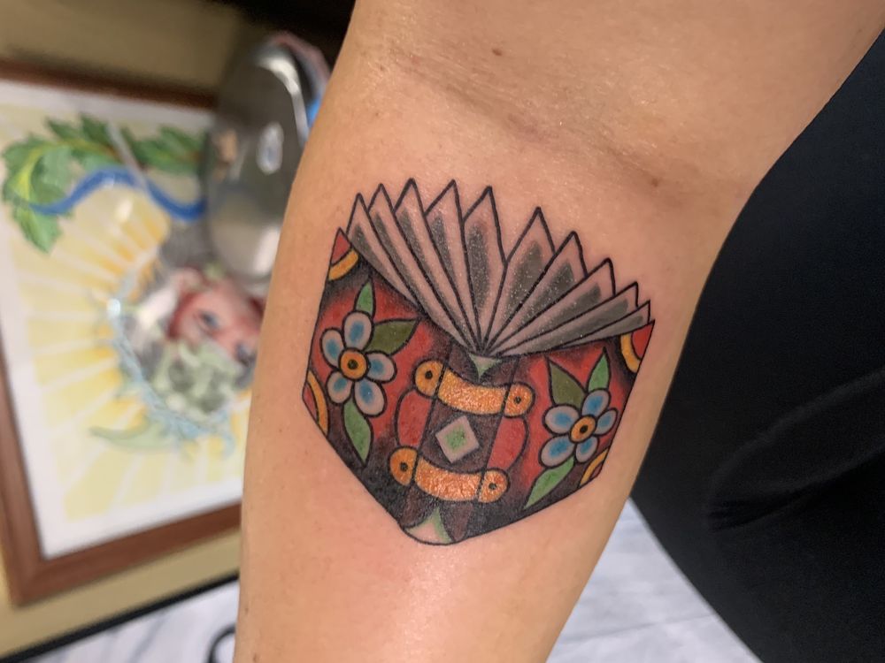 SACRED HAND TATTOO SOCIETY Updated August 2024 52 Photos & 21