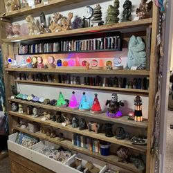 Cedar Emporium Gemstones - Towers, lamp items & Carvings