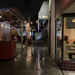 À Côté - Outside