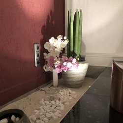 Hotel Stadt Heidelberg - Zen breakfast area.
