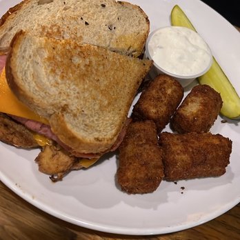 Blackthorn Restaurant & Pub - The Pub Kevs Favorite - American Near Me - Buffalo, New York Blackthorn Restaurant & Pub - The Pub Kevs Favorite - American Near Me - Buffalo, New York