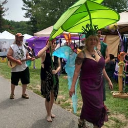 Maryland Faerie Festival - The Faaerie Queen goes for a stroll at the Maryland Faerie Festival.