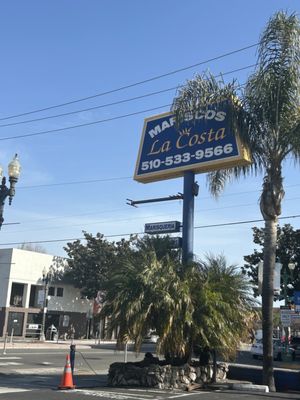 Mariscos La Costa by null