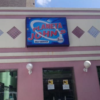 Planeta John's - Ice Cream & Frozen Yogurt Near Me - Recife, Prince Edward Island Planeta John's - Ice Cream & Frozen Yogurt Near Me - Recife, Prince Edward Island