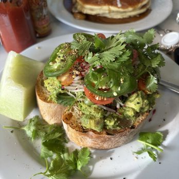Metro Cafe - Avocado Toast - American Near Me - El Segundo, California