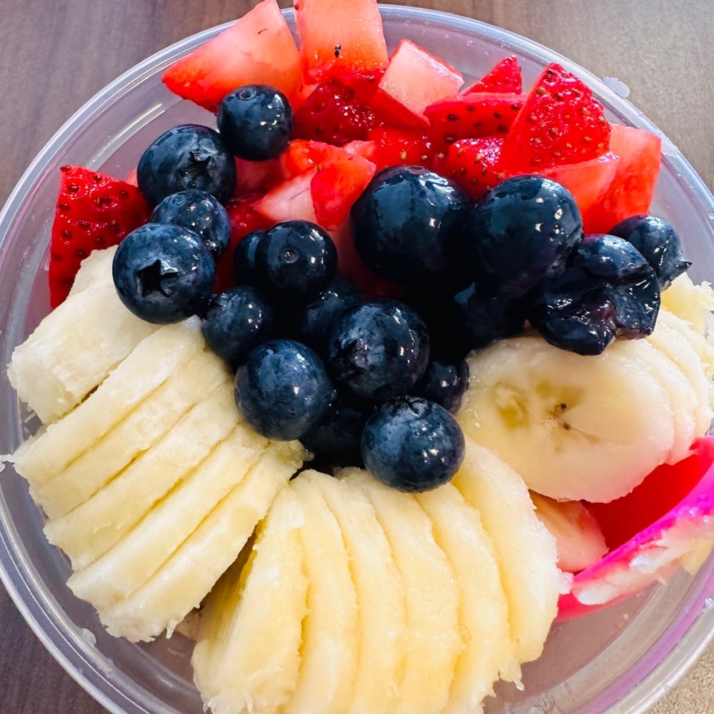 everbowl - a bowl of fruit - Acai Bowls Near Me - West Des Moines, Iowa