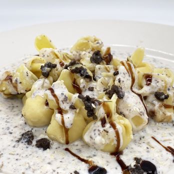 Spaghetto - Fiocchetti Truffle in Truffle Sauce - Italian Near Me - Davie, Florida Spaghetto - Fiocchetti Truffle in Truffle Sauce - Italian Near Me - Davie, Florida
