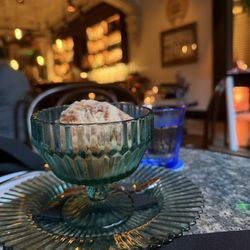 Preservation Hall - Bananas foster ice cream special