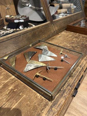 Crossbow Telluride: Handcrafted Leather Goods & Custom Hats by null