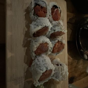 Yuzu Sushi & Robata Grill - Spicy Tuna roll - Japanese Near Me - Chicago, Illinois Yuzu Sushi & Robata Grill - Spicy Tuna roll - Japanese Near Me - Chicago, Illinois