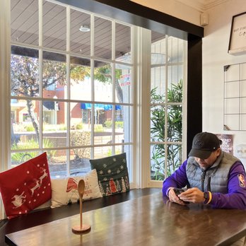 Toasted - Coffee & Tea Near Me - Montrose, California Toasted - Coffee & Tea Near Me - Montrose, California