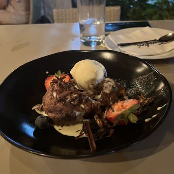 Serafina - Chocolate cake and vanilla ice cream - Italian Near Me - San Juan, Puerto Rico Serafina - Chocolate cake and vanilla ice cream - Italian Near Me - San Juan, Puerto Rico