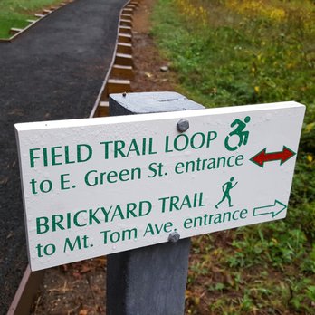 Mutter's Field Accessible Trail - Hiking Near Me - Easthampton, Massachusetts