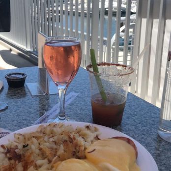 Schooner or Later - Eggs Benedict and Cranmosa - Sandwiches Near Me - Long Beach, California