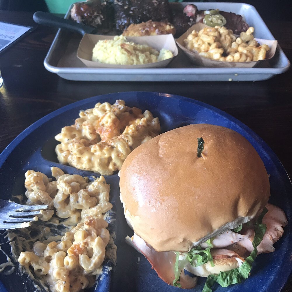 Dinosaur Bar-B-Que - Turkey sandwich with amazing Mac n cheese - Barbeque Near Me - Troy, New York