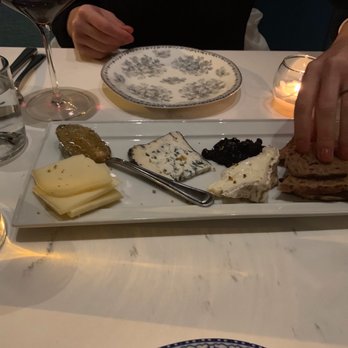 Le Sud Mediterranean Kitchen - Mediterranean Near Me - Chicago, Illinois
