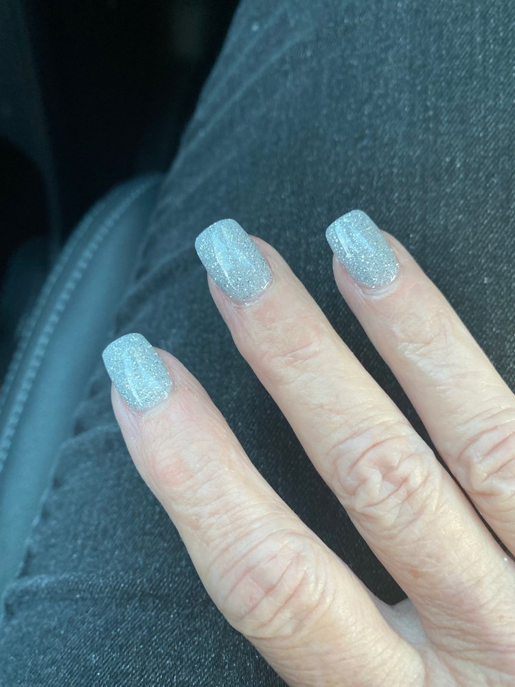 Nail Artists & Tan Logo