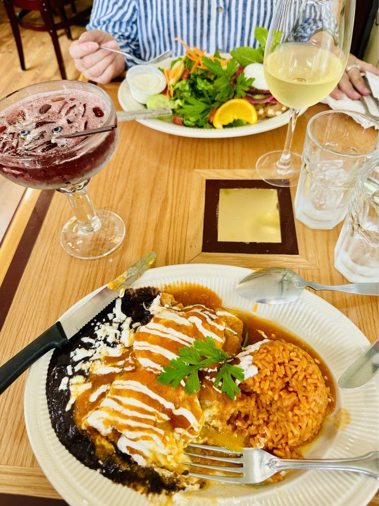 Food from Frida's Breakfast & Lunch