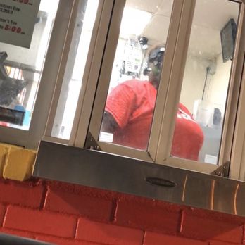 Krystal - Rude, rude employee. - Fast Food Near Me - Millington, Tennessee