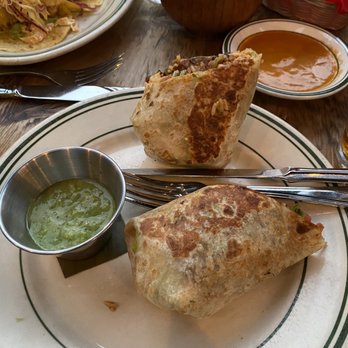 Tacuba Hell's Kitchen - Classic burrito - Mexican Near Me - New York, New York