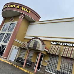 Nail Artisans Tan & Spa - Outside