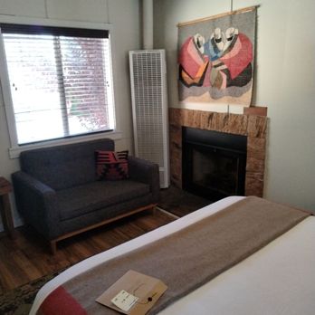 Noon Lodge at Mallard Bay - Fireplace in Room 15 - Big Bear Lake, CA