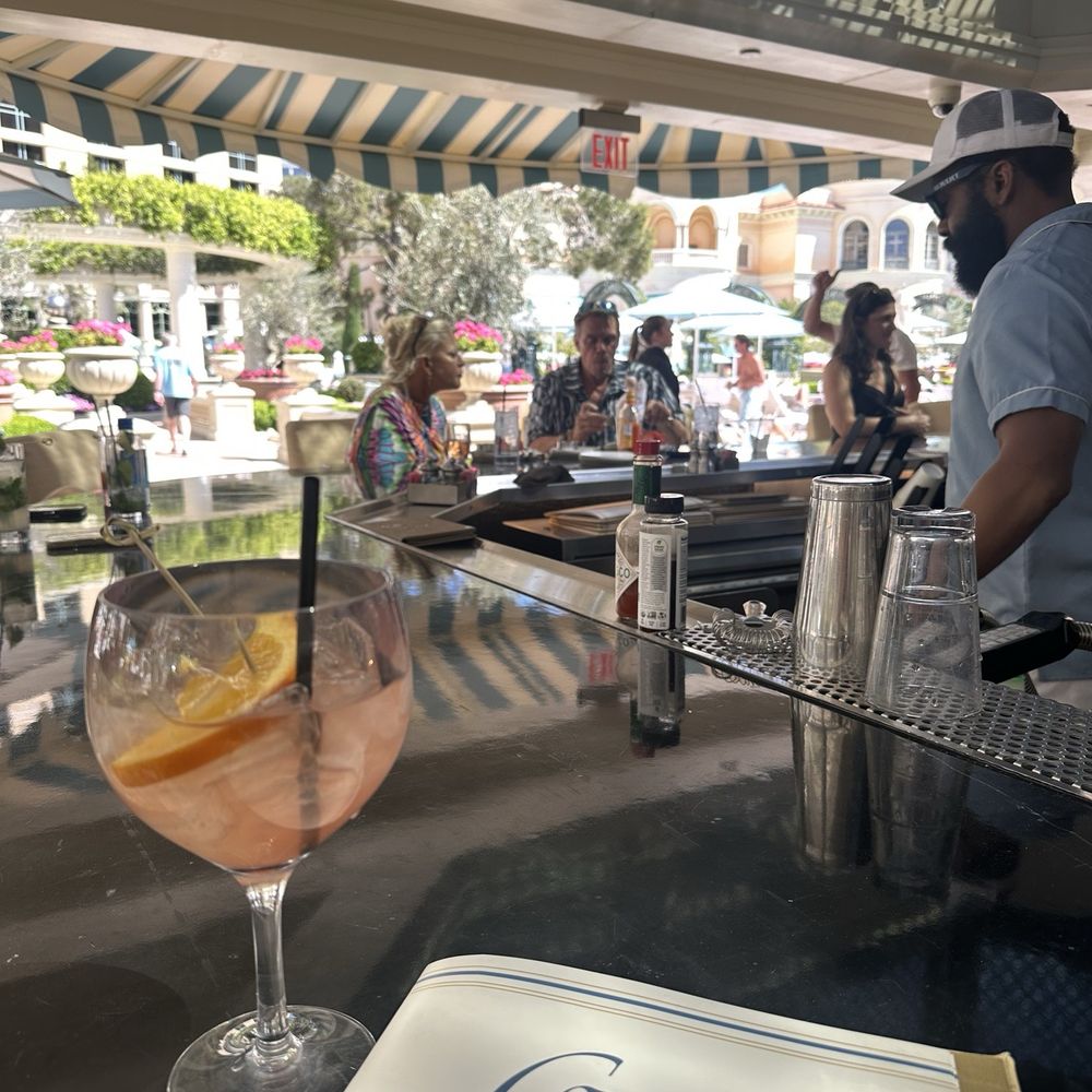 COMO Poolside Café & Bar - Watermelon Bellini - Cafes Near Me - Las Vegas, Nevada